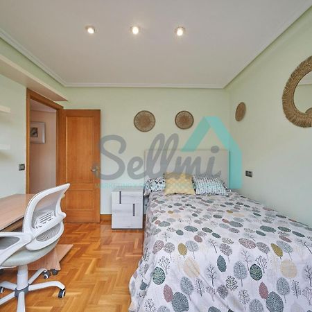 Apartmán Atico Salesas Oviedo Exteriér fotografie