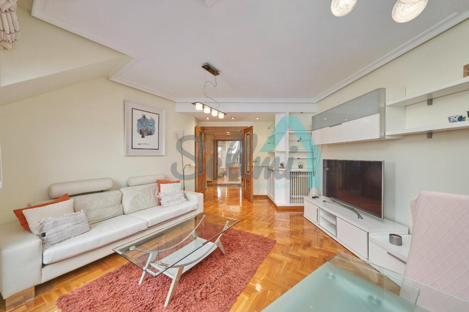 Apartmán Atico Salesas Oviedo Exteriér fotografie