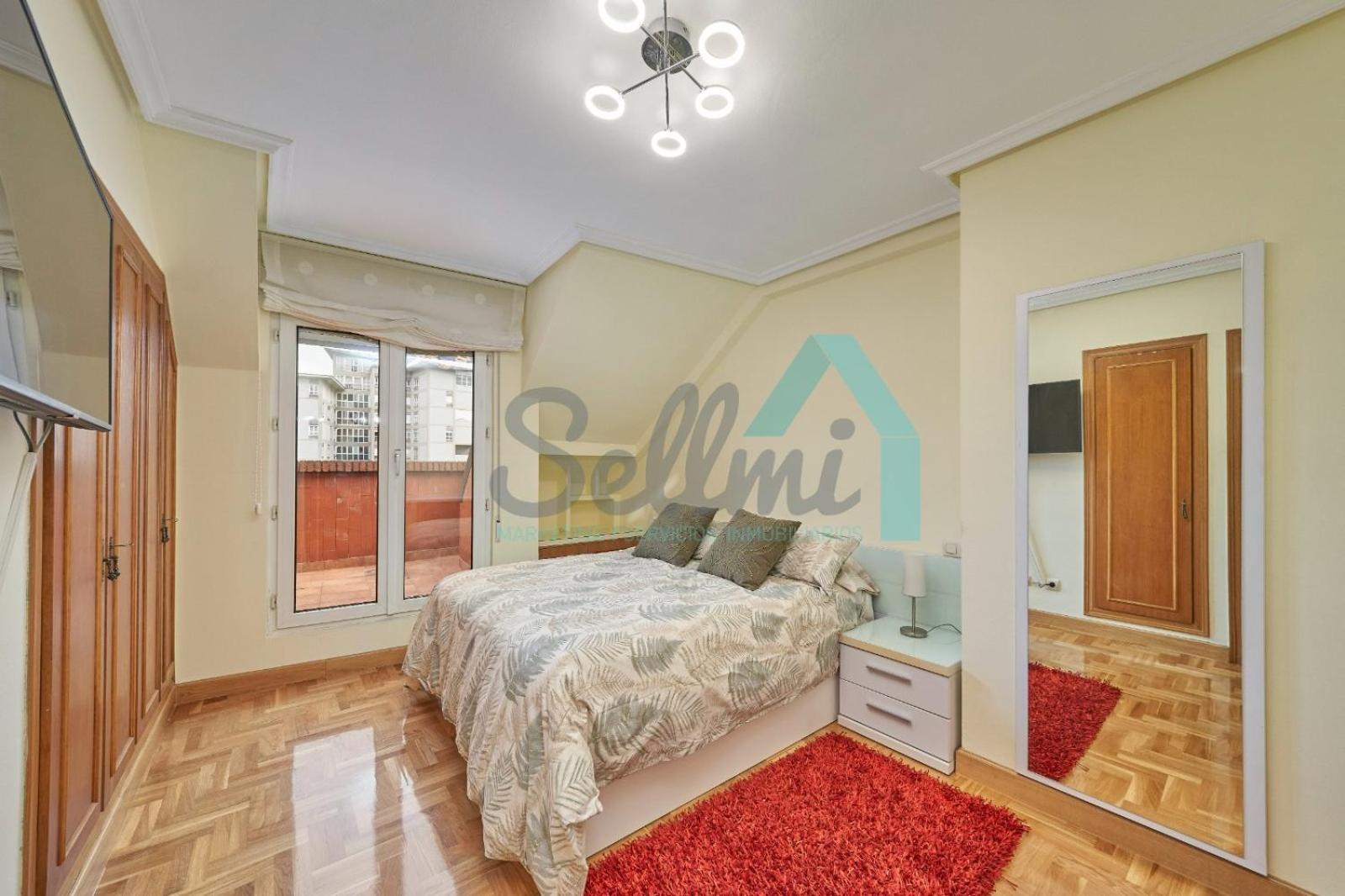 Apartmán Atico Salesas Oviedo Exteriér fotografie
